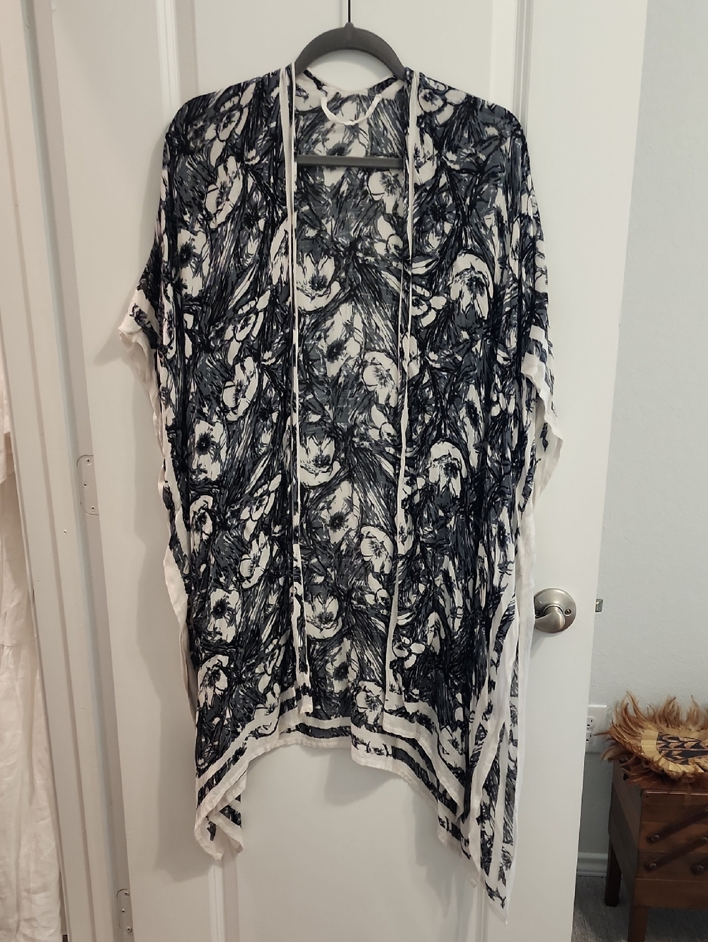 Black & White Floral Kimono Cover-Up - One Size